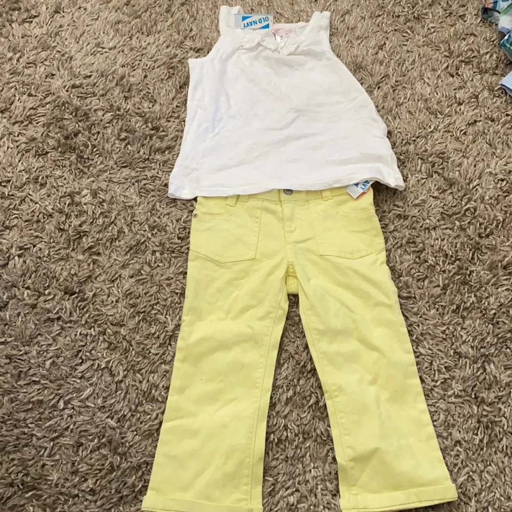 Nwt old navy capris and tank top size5t